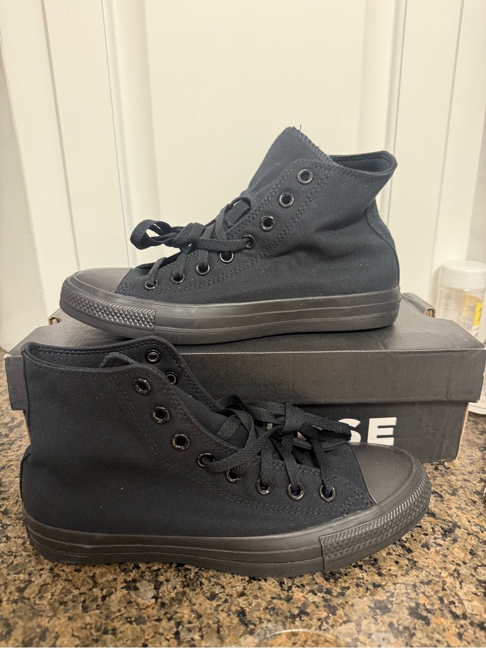 Converse High Top All Black New In Box Men’s Size 6.5 And Women’s Size 8.5